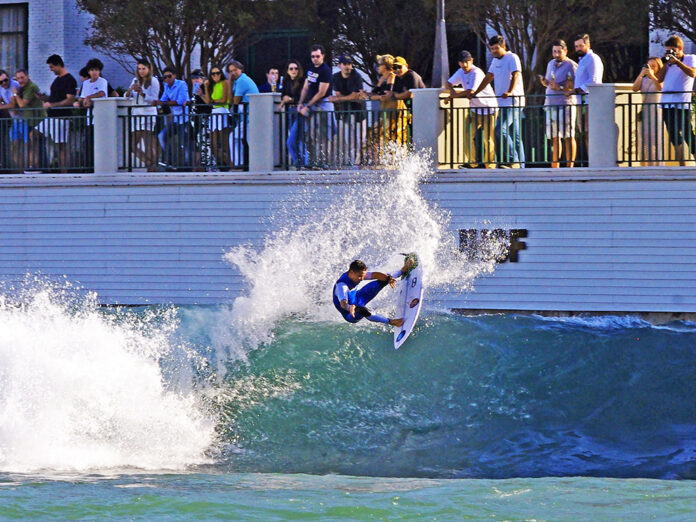 Perfect Swell Sao Paulo Brazil Surf Pool wave