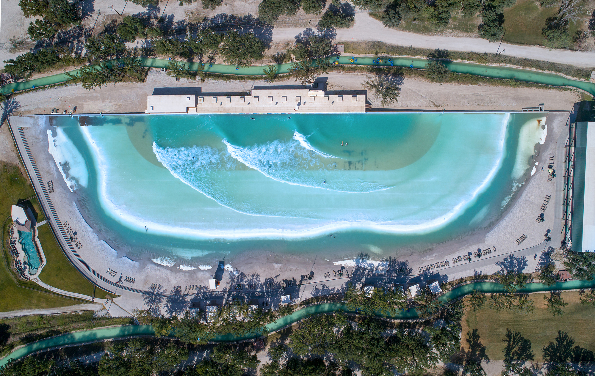 The waco perfectswell pool seen from above
